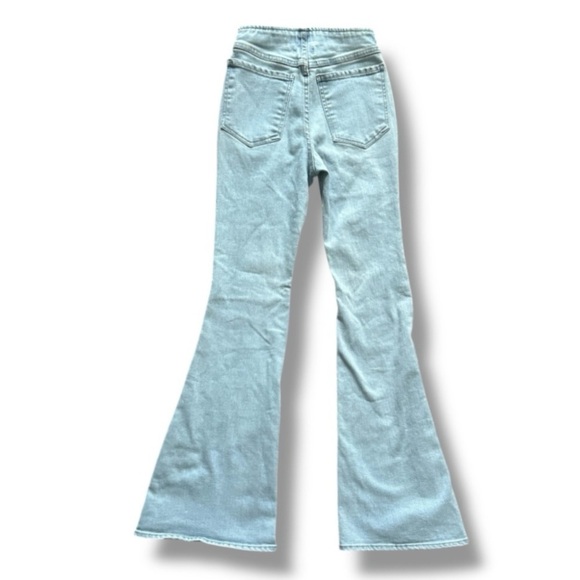 Forever 21 Light Wash Blue Denim Pull-On Flare Jeans Bell Bottom Women's Size XS - Picture 2 of 15